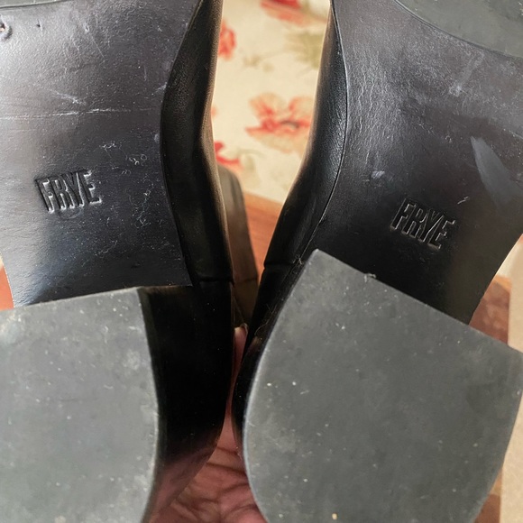 Frye Mid calf boots. Black leather. Size 8 - Picture 3 of 4